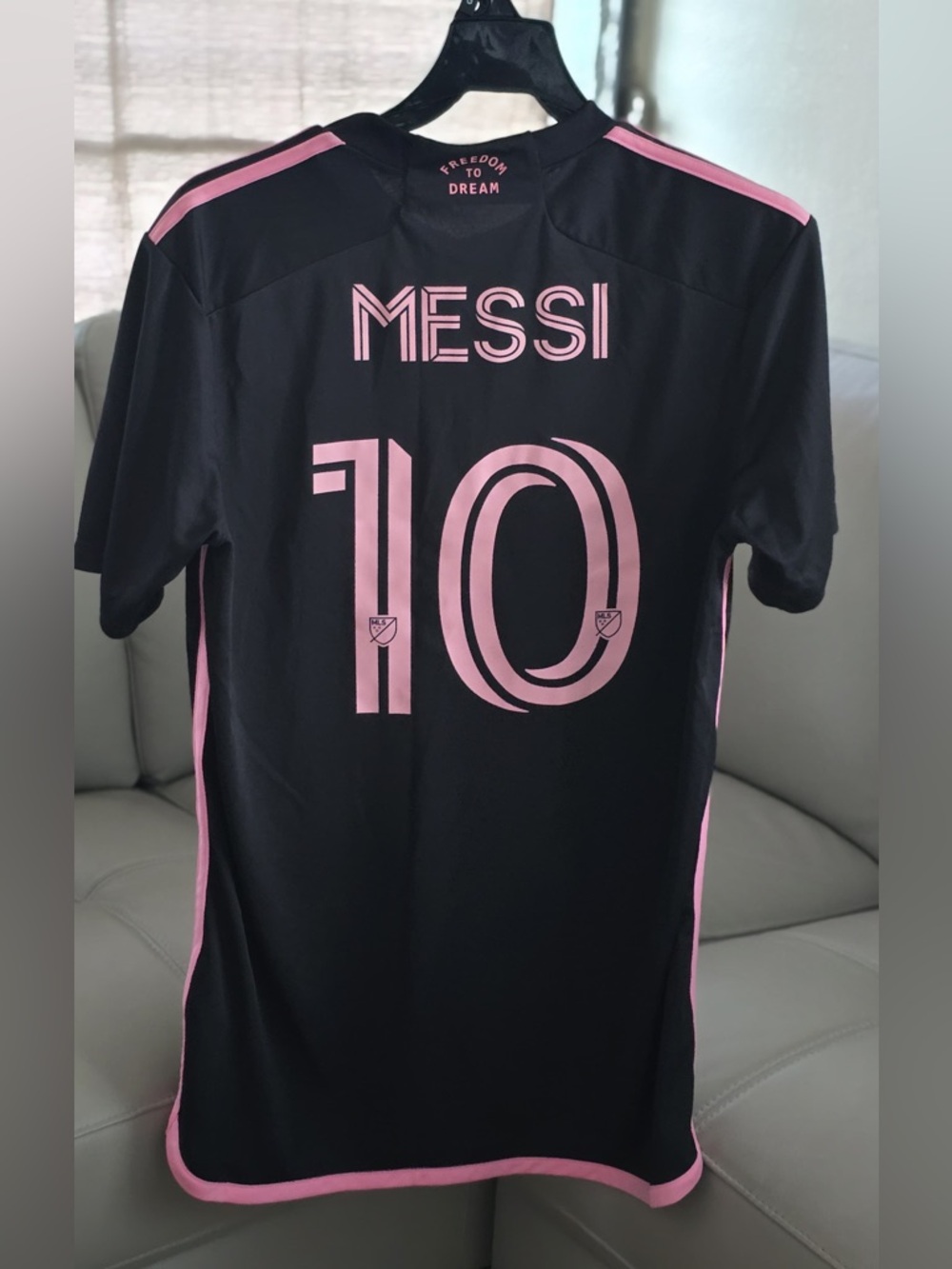Lionel Messi #10 Black & Pink Soccer Jersey Unisex